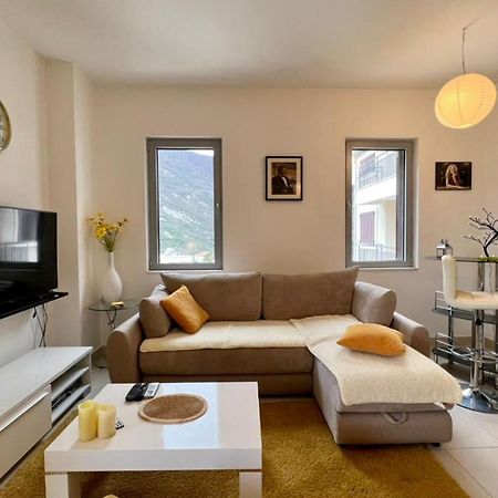 Lavender Bay Apartment C23 Kotor Luaran gambar
