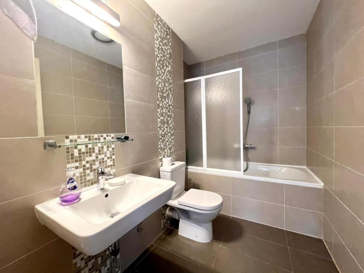 Lavender Bay Apartment C23 Kotor Luaran gambar